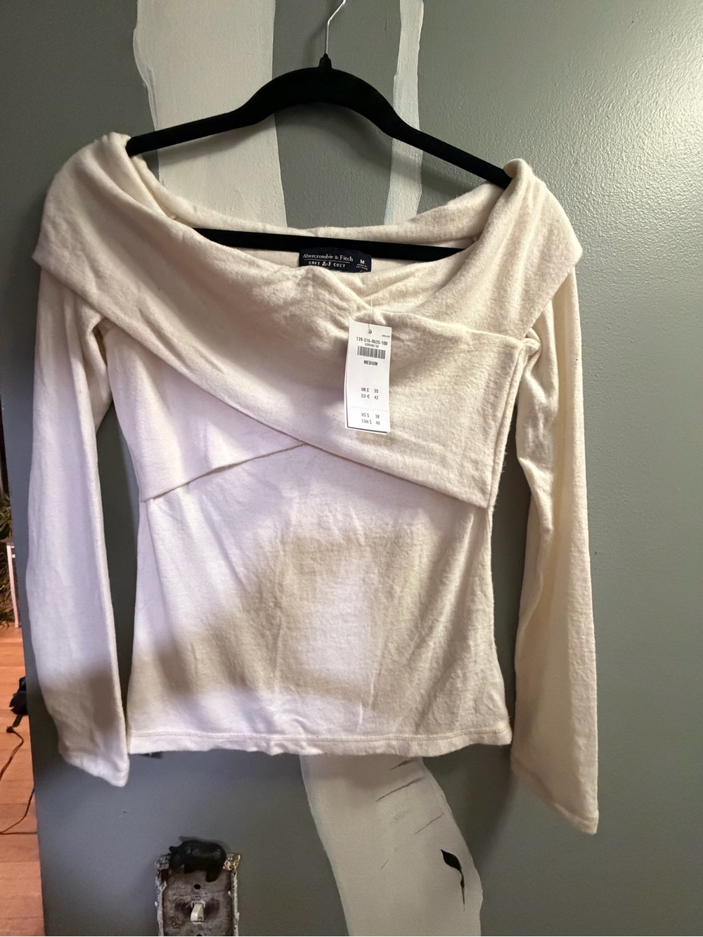 Abercrombie & Fitch Cream Off-Shoulder Knit Top
